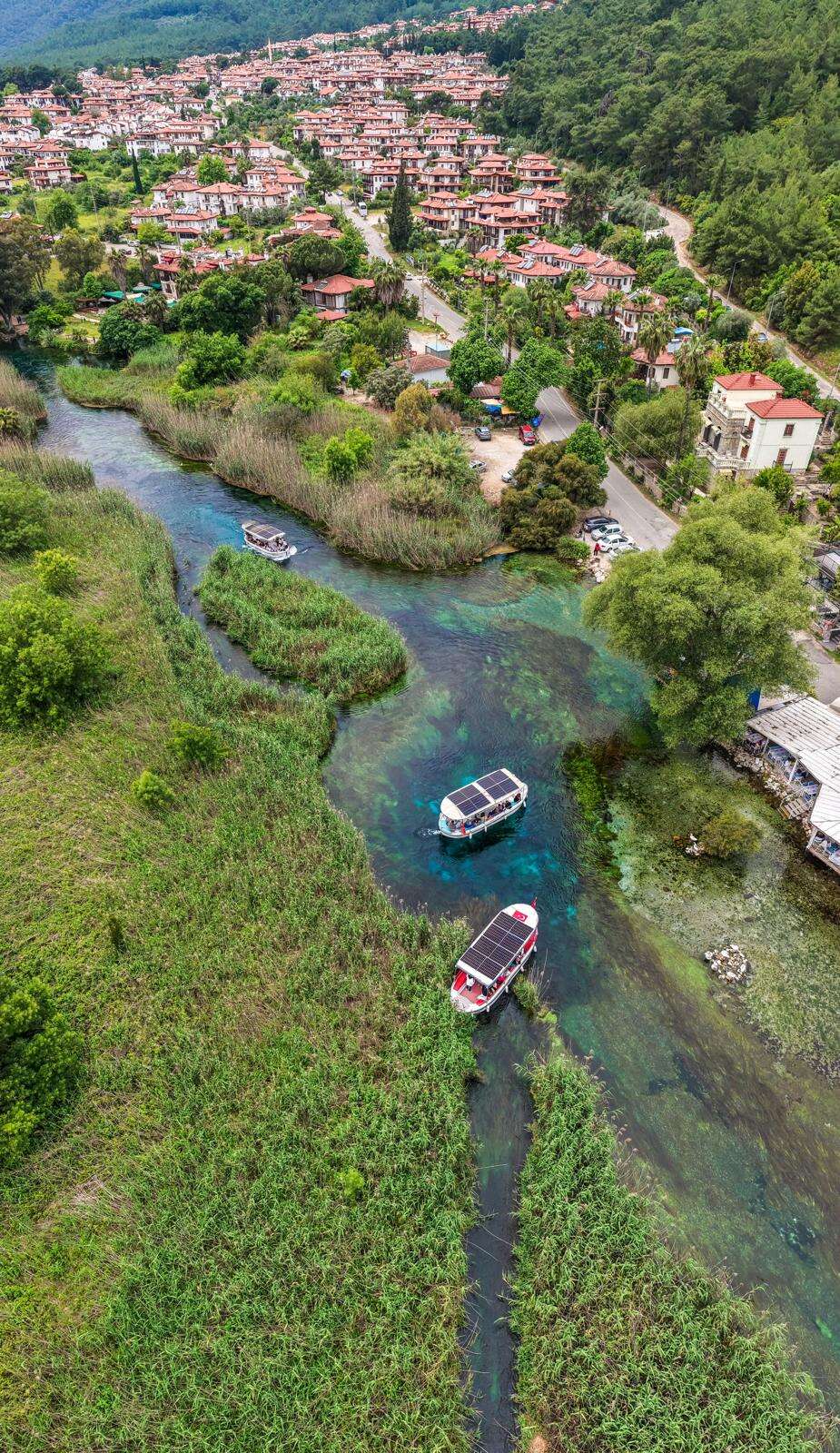 Akyaka’nın Ünlü Azmak Nehri’nde İnsan Kaçakçılığı, Balıkçı Tekneleriyle Taşıdılar 3